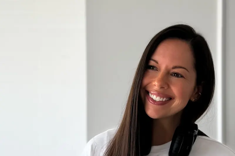 Kelly Mazur: portrait of the DJ